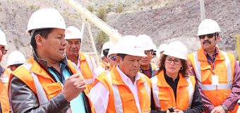 ALCALDE Y GOBERNADOR REGIONAL INSPECCIONAN CON AUTORIDADES DEL DISTRITO LA ZONA DE INFLUENCIA E IMPACTO MINERO EN EL RIO TORATA