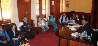 FUNCIONARIOS DEL MINISTERIO DE SALUD LLEGAN A TORATA PARA ENTREGAR RESULTADOS DE EXÁMENES DE NIÑOS EN YACANGO